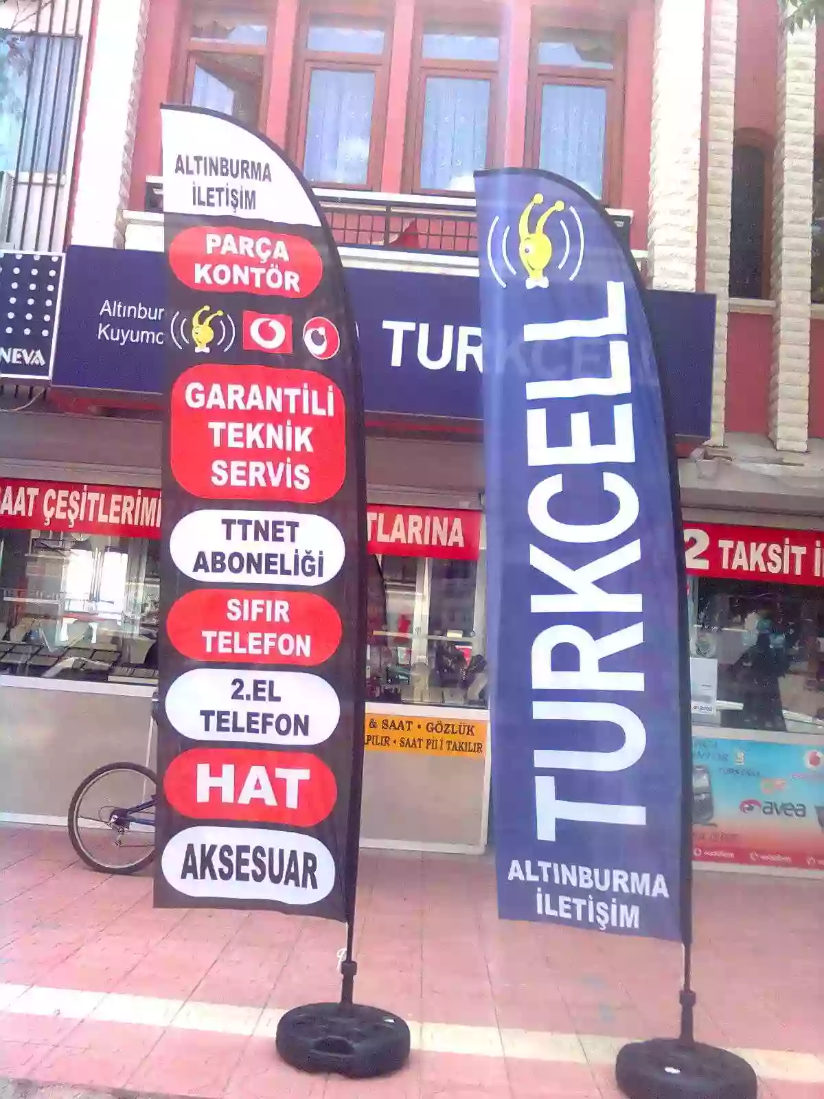 cep-telefoncu-yelken-bayragi