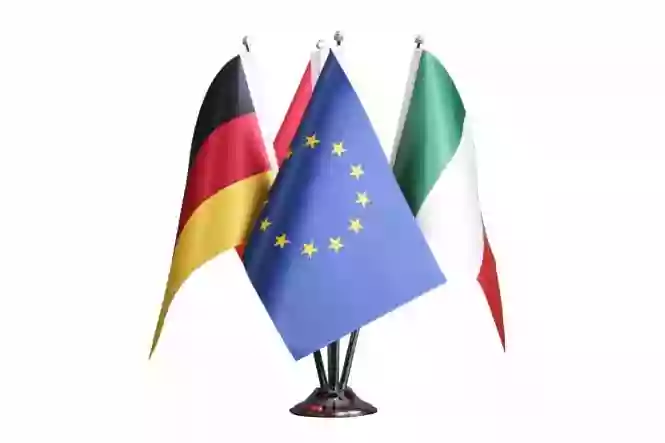 Dörtlü Masa Bayrağı